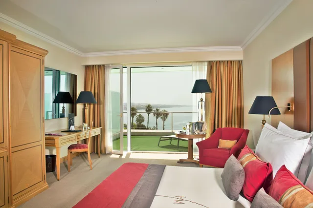 غرفة بريميوم بسرير مزدوج أو سريرين منفصلين بإطلالة على البحر بشرفة، CASCAIS MIRAGEM 4/10