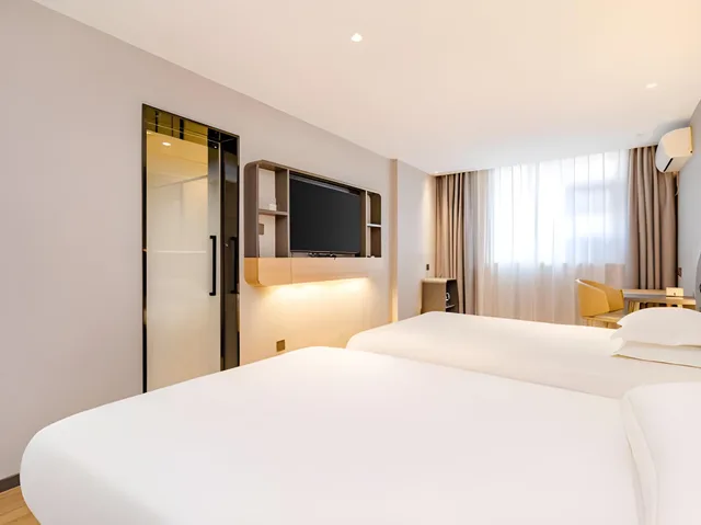 Deluxe, Twin Beds, Jinjiang Inn (Qingdao Chongqing South Road Metro) 1/3