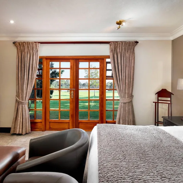 Guest Room, King Bed, Lake View, Sofa, Patio, Irene Country Lodge, Autograph Collection 9/10