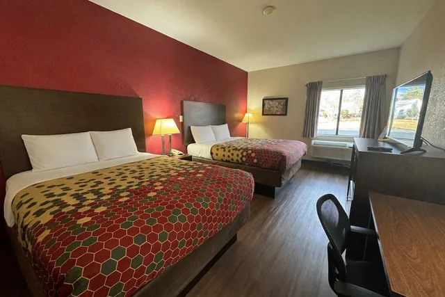 غرفة بسريرين كوين، Econo Lodge Carlisle Central 1/9