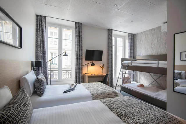 غرفة رباعية بسريرين منفصلين وأسرّة بطابقين، Hotel Saint Gothard 2/8