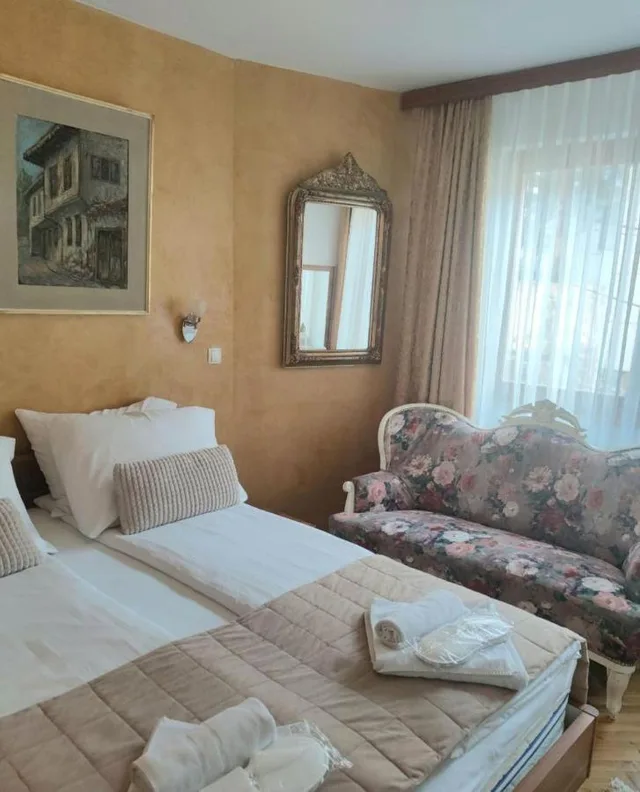 Comfort, Double or Twin Bed, Hotel Herc 2/4