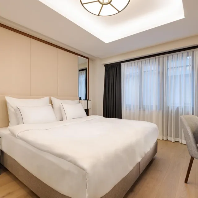 2 Bedrooms, Suite, King Bed, Gleam Collection Hotel 1/5