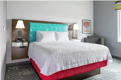 غرفة بسرير كينج، Hampton Inn Suites Pekin Peoria Area Il 1/1