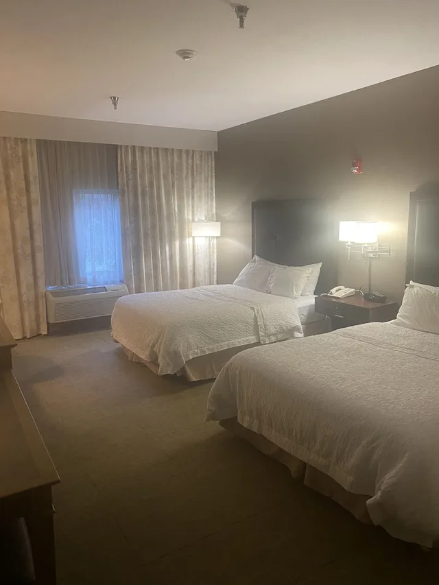غرفة بسريرين كوين لذوي الإعاقة، Wingate by Wyndham Steubenville 1/3