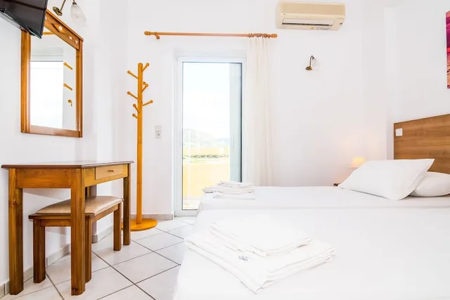 شقة بسريرين منفصلين بغرفة نوم واحدة مع أريكة، Thalassa Apartments 7/10