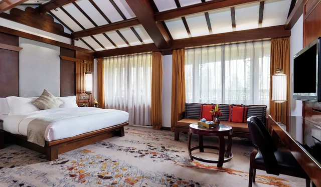 غرفة كلاسيكية بسرير كينج بإطلالة على الحديقة، INTERCONTINENTAL LIJIANG ANCIENT TOWN RESORT 3/5