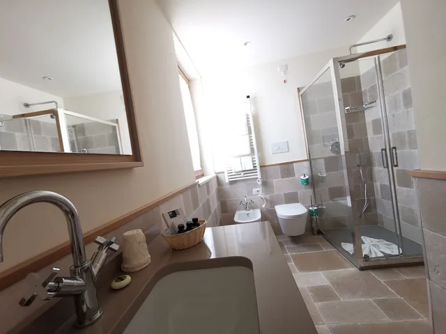 غرفة بسرير كوين بإطلالة على البحر، Maison Montechiaro 3/3