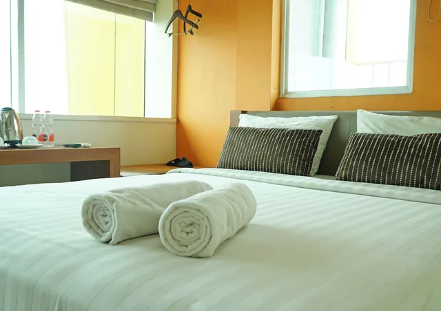 غرفة ديلوكس بسرير كينج، World Hotel Jakarta - Bandengan 2/5