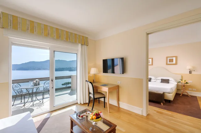 جناح تنفيذي بسرير كوين بإطلالة على البحر بشرفة، Grand Hotel Bristol Resort and Spa 9/10
