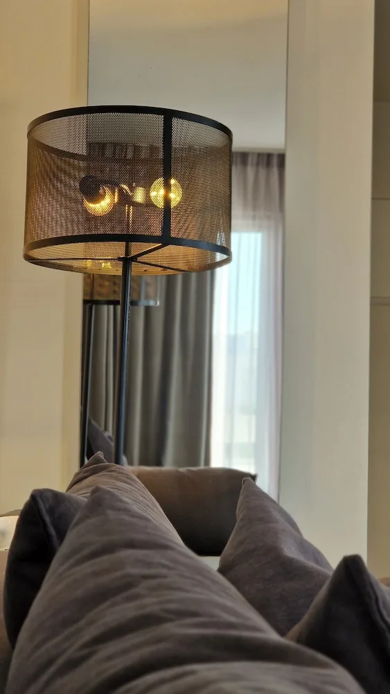 جناح جونيور بسرير كينج، Cosmo Napa Hotel 2/2