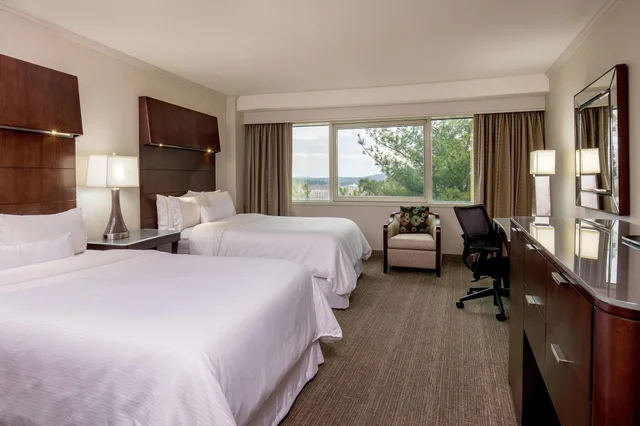غرفة ديلوكس بسرير مزدوج، The Westin Waltham Boston 1/3