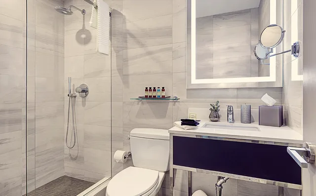 غرفة بسرير كوين، Artezen Hotel 2/2