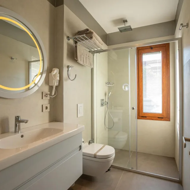 غرفة بسرير مزدوج بشرفة، Baleze Boutique Hotel 5/8