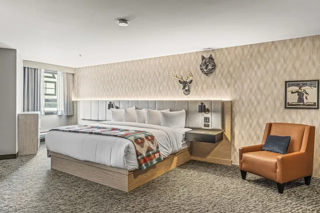 غرفة عائلية، Everwild Canmore - Nordic Spa & Hotel 1/10