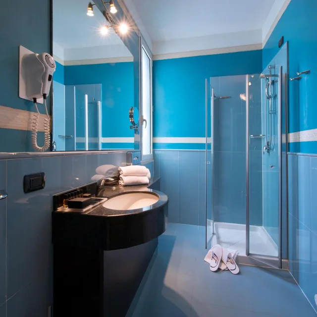 جناح جونيور عائلي، CDH Hotel La Spezia 7/7