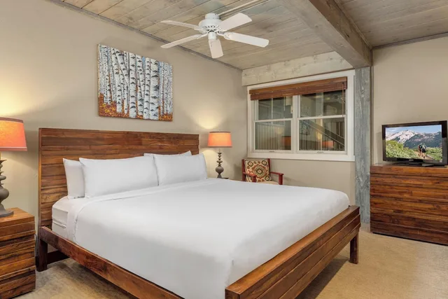 شقة سكنية بسرير كوين وسرير فردي بغرفتي نوم، Top of the Village - Destination Hotels & Resorts 1/1