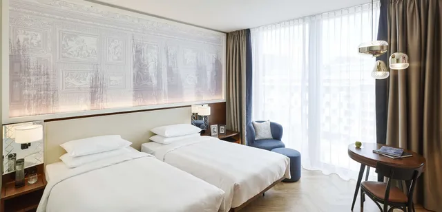 غرفة بسريرين منفصلين في طابق مرتفع، Andaz Vienna Am Belvedere -A Concept By Hyatt 2/3