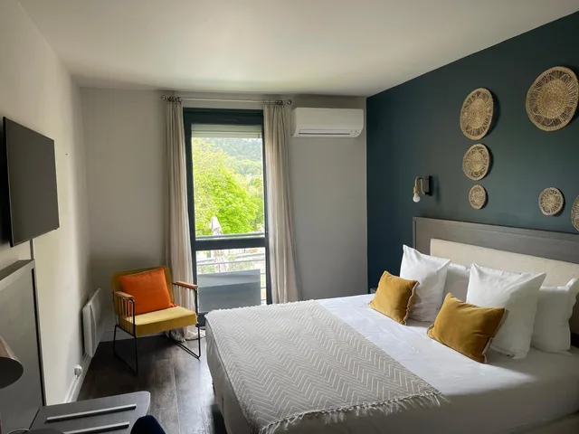 Standard, Double Bed, Hotel L Esplan 2/3