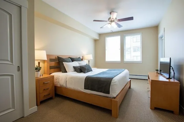 1 Bedroom, Condo, Select, King Bed, Sofa, Kitchen، Fraser Crossing And Founders Pointe 1/2