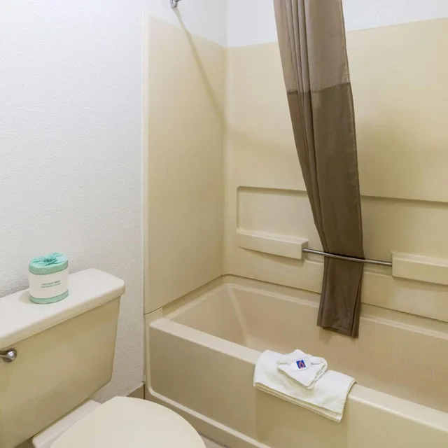 غرفة بسرير كوين لذوي الإعاقة، Motel6 Dayton Englewood 6/6