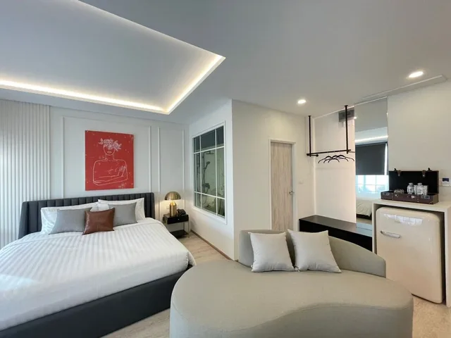 غرفة ديلوكس بسرير كوين، R2 Hotel Chiangmai 2/6