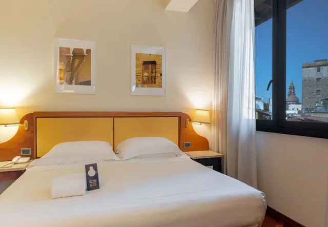 غرفة مفردة بسرير مزدوج بإطلالة، B&B HOTEL Firenze Pitti Palace al Ponte Vecchio 1/5