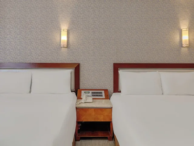 غرفة قياسية رباعية بسريرين مزدوجين، Doitsu Hotel 4/9