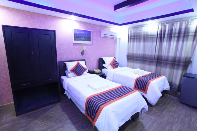 غرفة ديلوكس بسرير كينج بإطلالة على المدينة بحمام خاص، Hotel Kathmandu Home Nepal 8/10