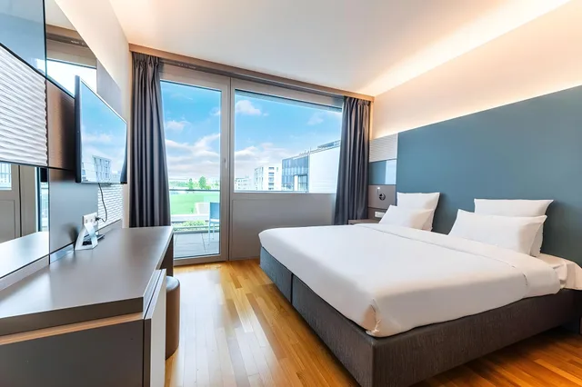 Comfort, Double Bed, B&B Hotel Lausanne Crissier 1/1