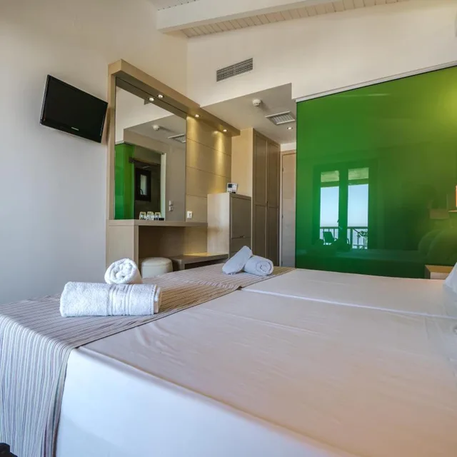 غرفة ثلاثية بانورامية بإطلالة على البحر، Forest Park Hotel 5/10