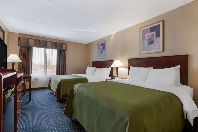 غرفة قياسية بسريرين كوين، Quality Inn Near Princeton 1/6