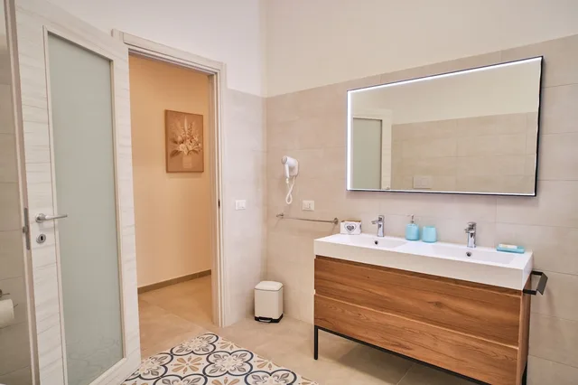 Deluxe, Twin Beds, Queen Bed, Sofa, Agriturismo Il Megalite 3/3