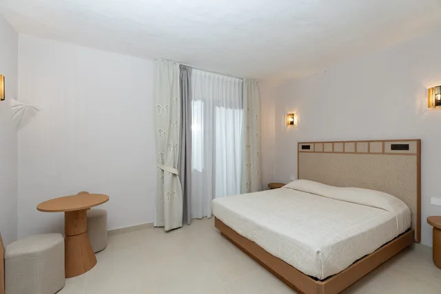 غرفة سوبيريور بسرير مزدوج بإطلالة على البحر، Myo Hotel Rocce Sarde 3/4