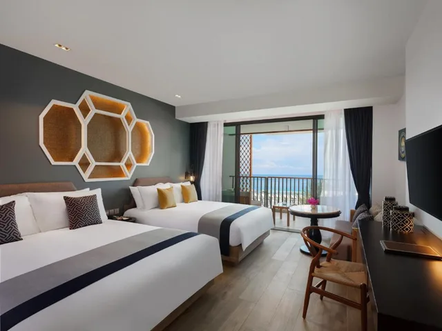 غرفة بريميير عائلية بإطلالة على البحر، Avista Grande Phuket Karon MGallery 1/1