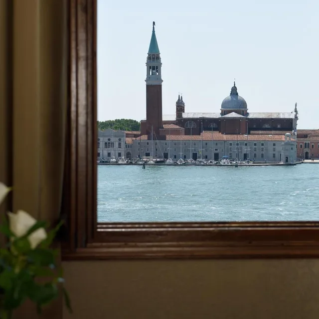 Deluxe Lagoon View، Metropole Hotel Venice 4/4