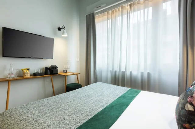 Room, Queen Bed, Hotel Edmond W 4/6