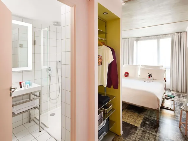 Mama, Medium, Double Bed، Mama Shelter Marseille 8/10