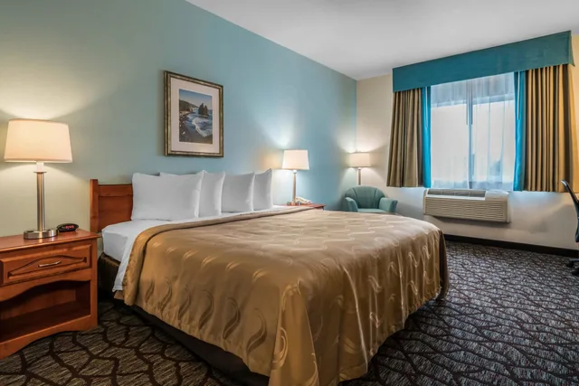 غرفة بسرير كينج لذوي الإعاقة، Quality Inn & Suites Sequim at Olympic National Park 4/5