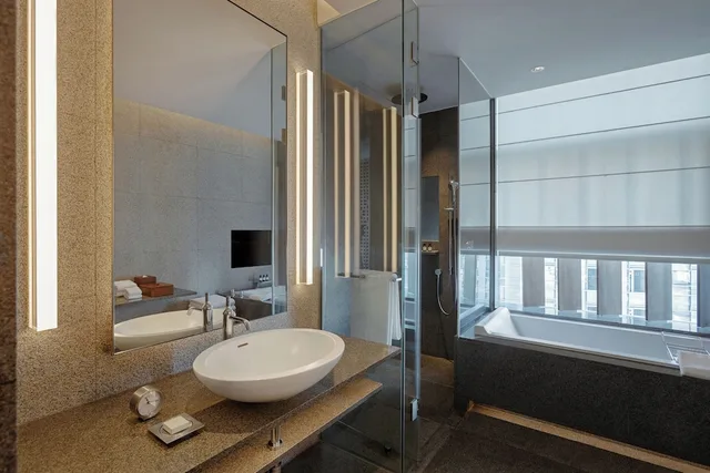 Family Suite, Ocean, Premium, 1 Queen and 1 Single Bed، Park Hyatt Busan 3/5
