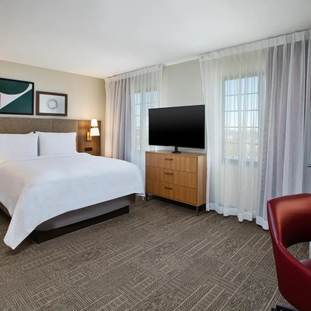 جناح بسرير كوين بغرفة نوم واحدة، STAYBRIDGE SUITES LINCOLN NORTHEAST 2/2