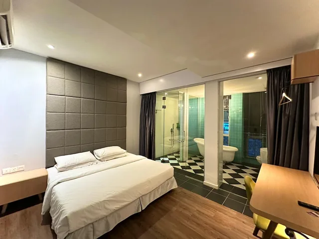 غرفة سوبيريور بسرير كينج، Havona Boutique Hotel at Mount Austin 1/1