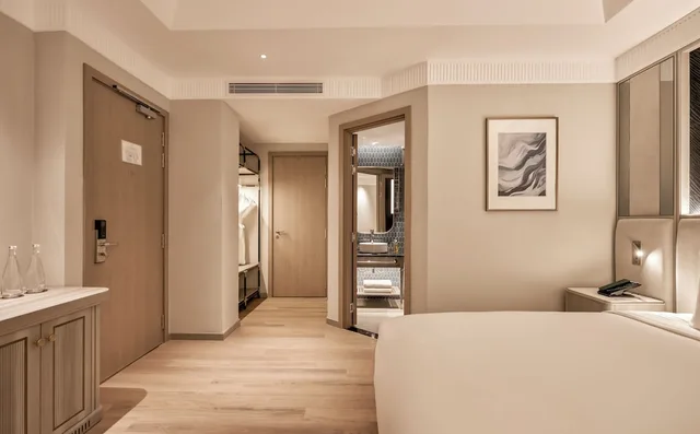 Superior, No Window، La Siesta Premium Saigon Central 2/4