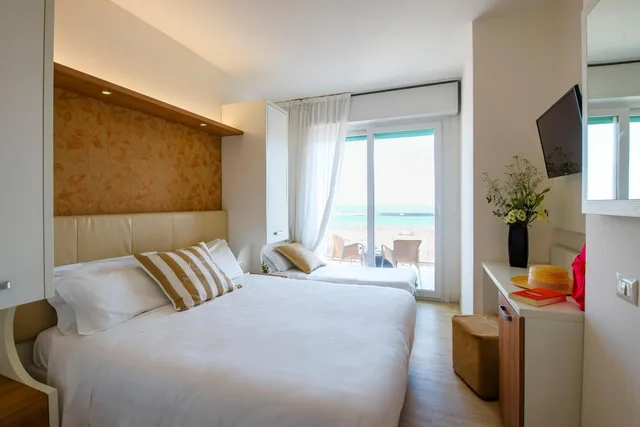 غرفة قياسية ثلاثية بإطلالة على البحر، Eurhotel 3/10