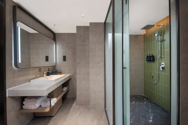 Suite, King Bed, Holiday Inn Express Zhangzhou Zhangpu by IHG 3/4