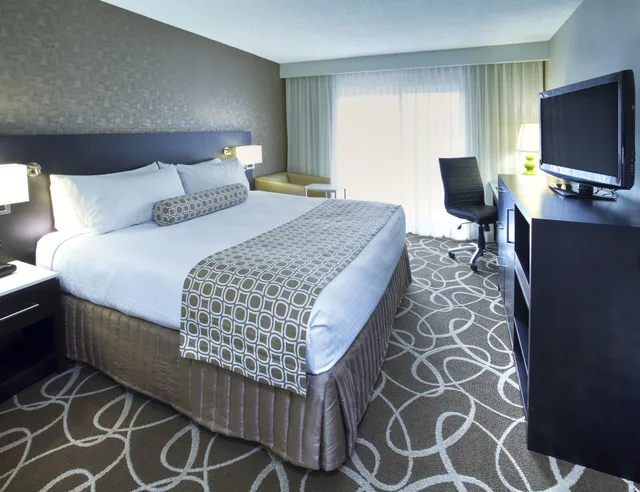 غرفة قياسية بسرير فردي، Crowne Plaza Kitchener Waterloo 5/9