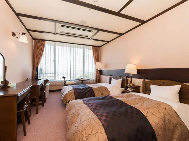 Japanese Western, Excellent, Deluxe, Suite, Lake View, Night View، Satoyu Mukashibanashi Yuzanso Ryokan 1/1