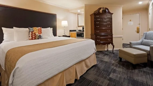 استوديو سوبيريور بسرير كينج، Wingate by Wyndham Bellingham Heritage Inn 2/3
