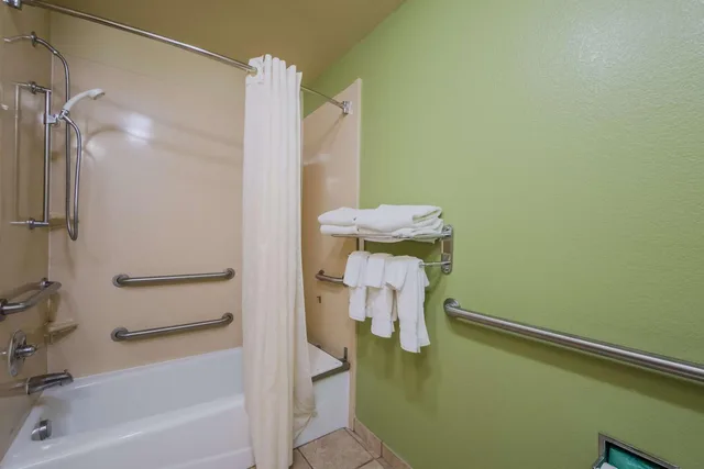 جناح بسرير كينج لذوي الإعاقة، Best Western Sea World/Lackland AFB NW Hotel Suites 8/8