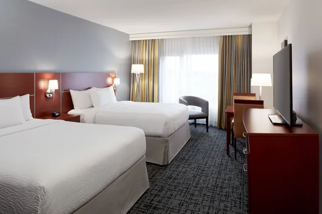 غرفة بسريرين كوين، Fairfield Inn Suites Montreal Airport 1/3